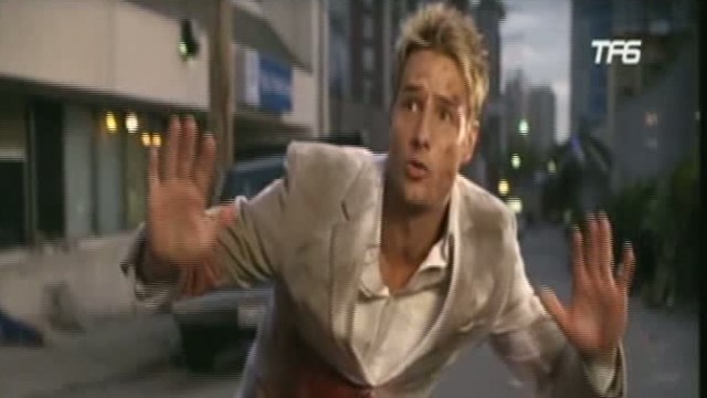 Justin Hartley Barefoot on Smallville clip 2