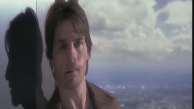 Tom Cruise Barefoot in Vanilla Sky